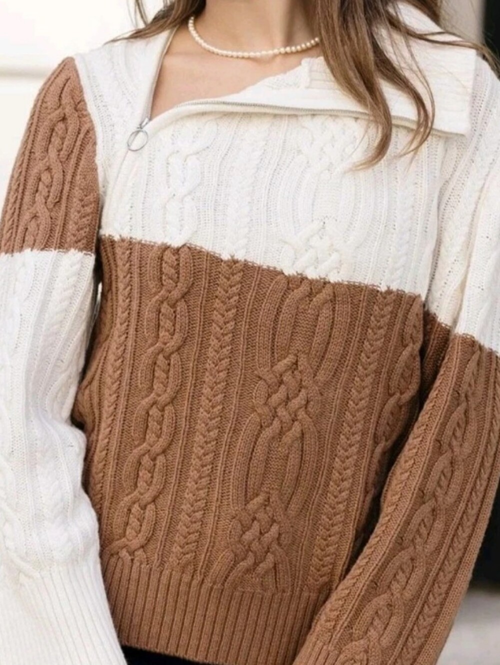 Petite Studio Wool Blend Beige Ivory Colorblock Sweater Size M 599$ Retail